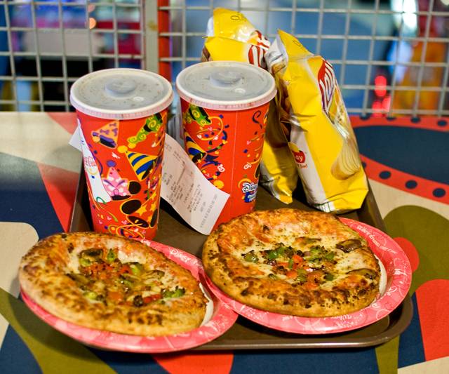 5 Ways To Save On Meals At Disney Parks