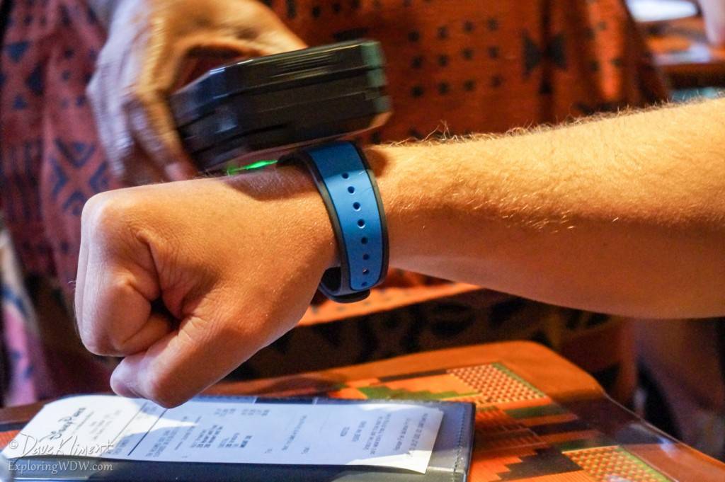 7 Things Walt Disney World Insiders Love About MagicBands