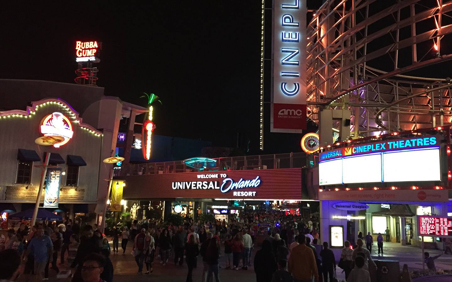Treat Your Special Person to an Incredible Night Out at Universal CityWalk!