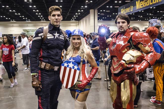 Megacon captain america female 