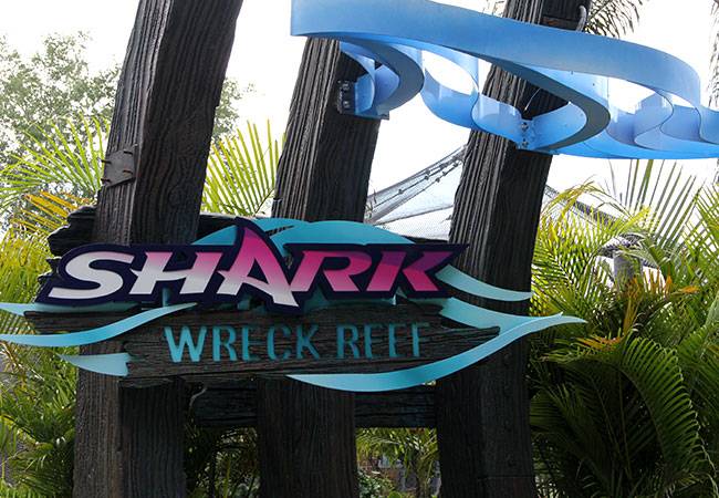 Shark Wreck Reef Plunges Down at SeaWorld Orlando!