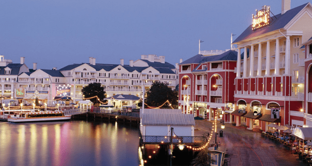 Disney’s Boardwalk Resort Holiday Gingerbread Display 2017