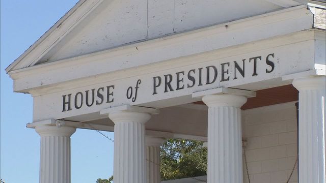 Enter the Presidents Hall of Fame in Clermont