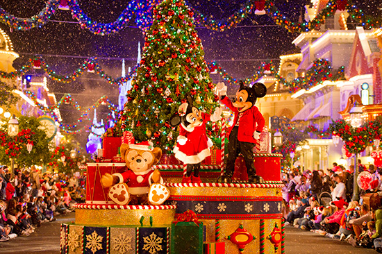 Christmas 2017 Decorations Appear at Magic Kingdom