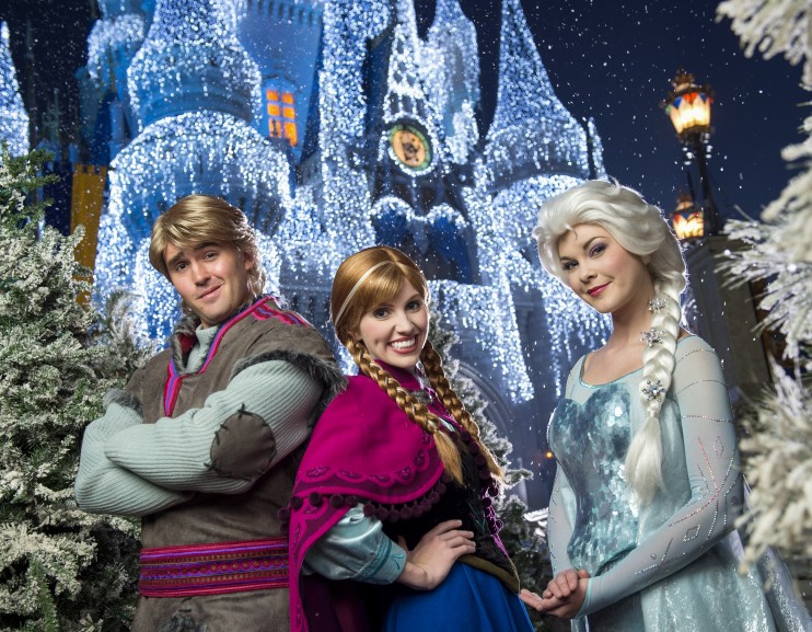 Watch Walt Disney World Resort Transform for the Holidays