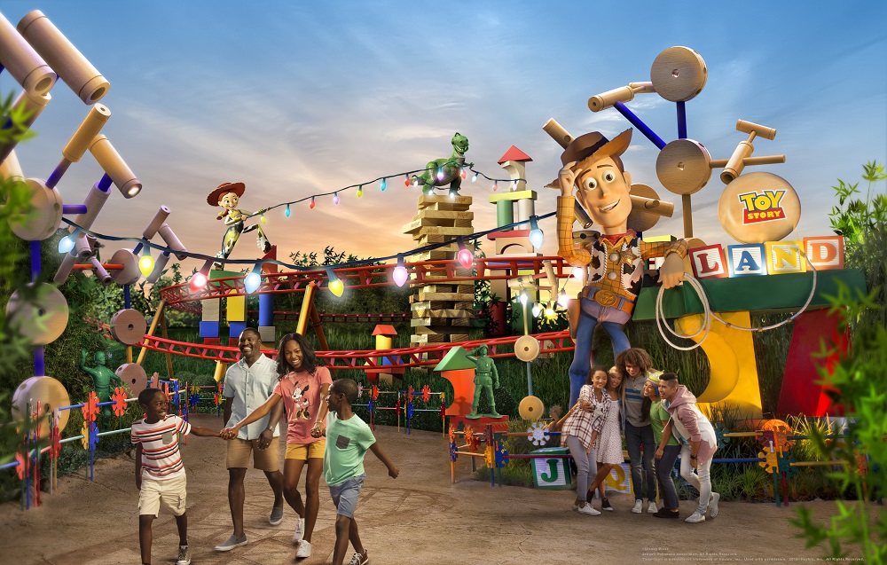 Slinky Dog Dash Roller Coaster Now Running in Toy Story Land!