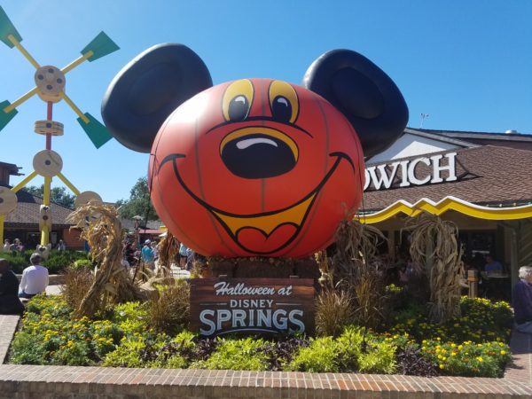 Fall At Disney Springs is Awesome
