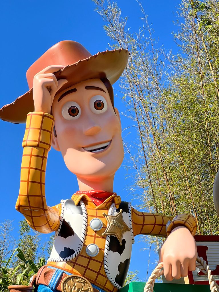 Woody At Toy Story Land - Book Your Disney Park Reservations To See Him