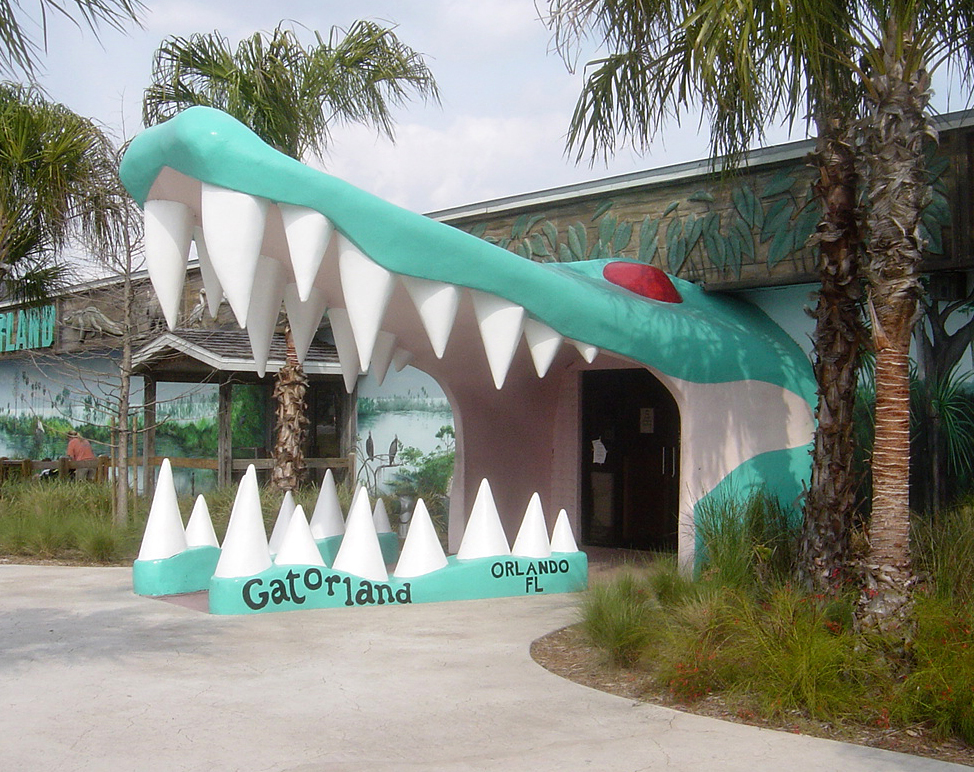 Gatorland Orlando Entrance Shaped Like An Gator