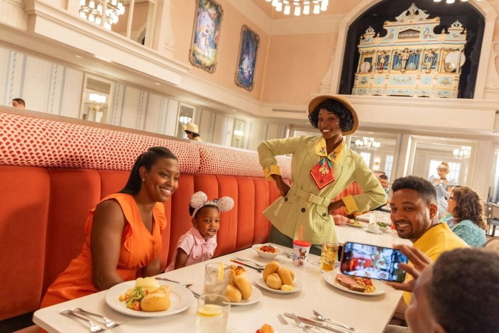 1900 Park Fare Disney Restaurant Open Now Image credits: ©Disney