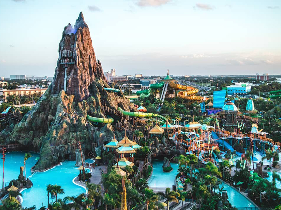 10 Things you MUST do at Universal Orlando! Learn about rides and attractions you can't miss! What's new and coming soon at the Wizarding World of Harry Potter, Volcano Bay Water Park and more with family vacation and travel tips. LivingLocurto.com