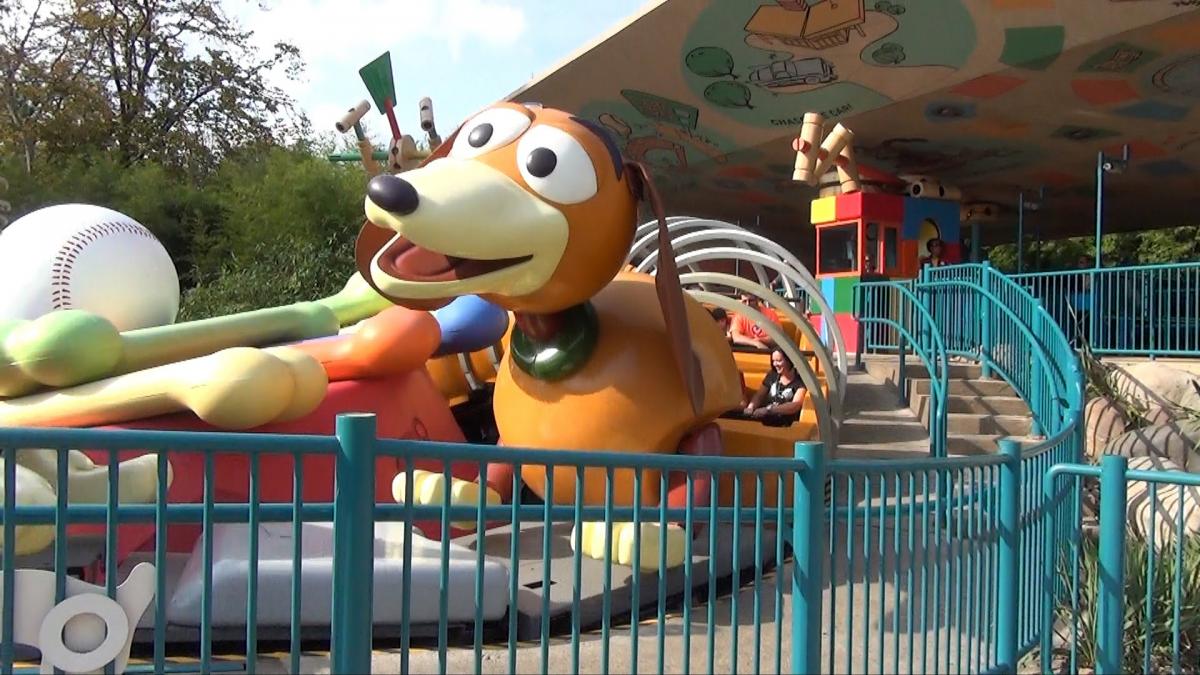 WDW Toy Story Slinky Dog Dash Run Bcwflq