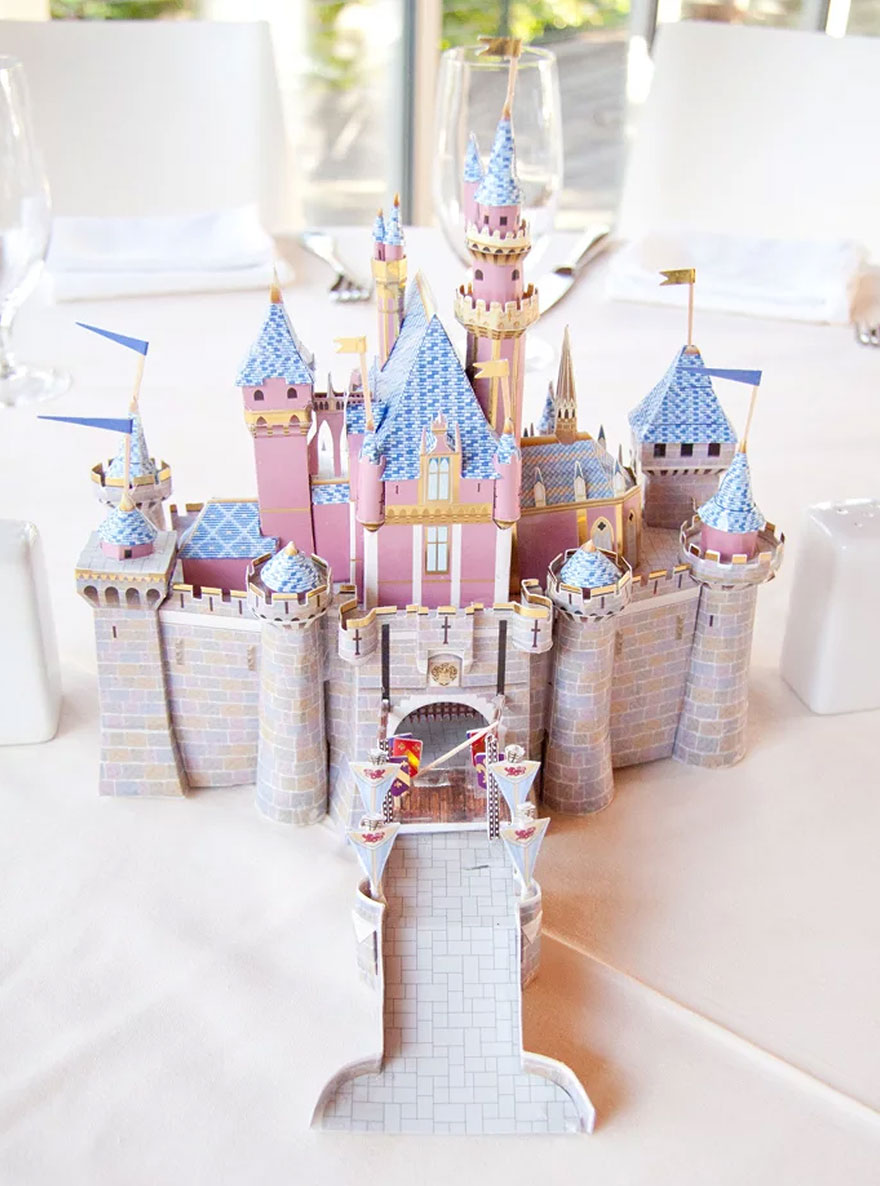 disney-wedding-table-centerpieces-13