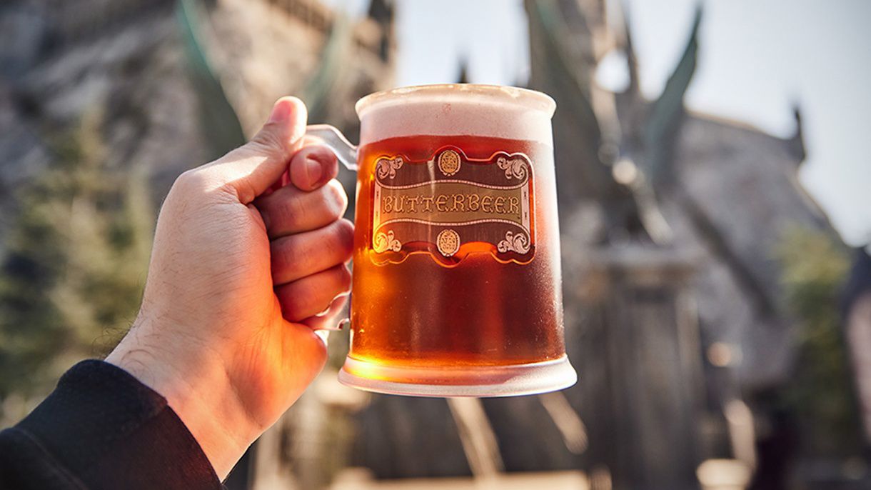 Drink Butterbeer! 10 Things you MUST do at Universal Orlando! Learn about rides and attractions you can't miss! What's new and coming soon at the Wizarding World of Harry Potter and more with family vacation and travel tips. LivingLocurto.com